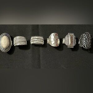 Elegant Silver Women's Ring Set